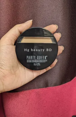 Party Queen Extreme Control Compact Powder